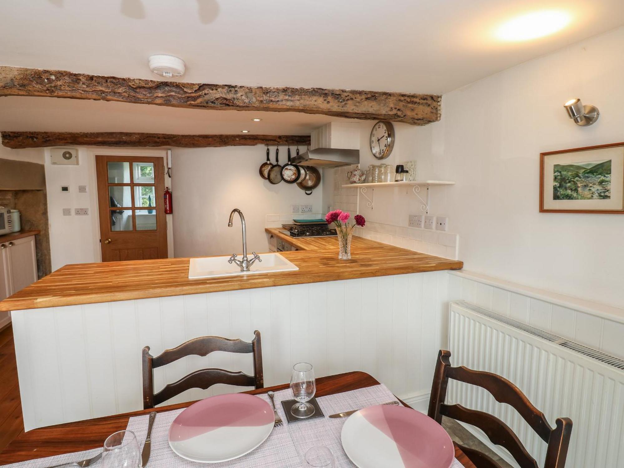Cross View Cottage Олстън Екстериор снимка