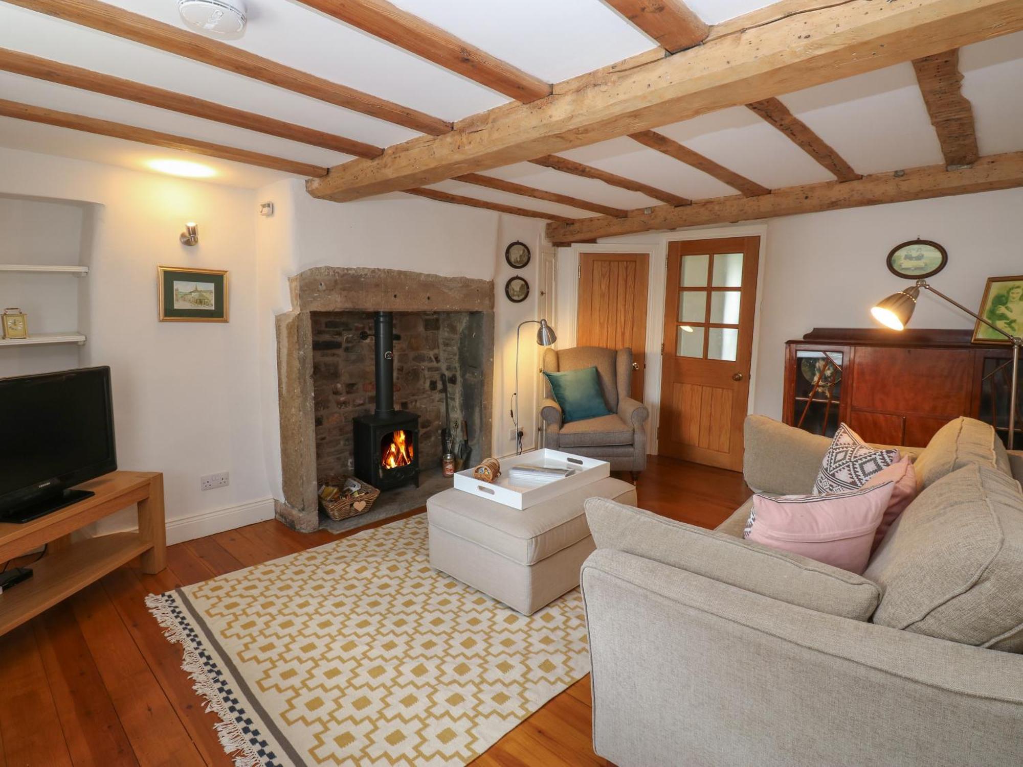 Cross View Cottage Олстън Екстериор снимка